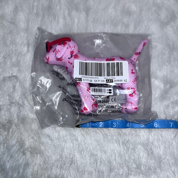 Victoria’s Secret Pink 2025 Valentine’s Day Limited Edition Mini Dog Brand New - Picture 4 of 9